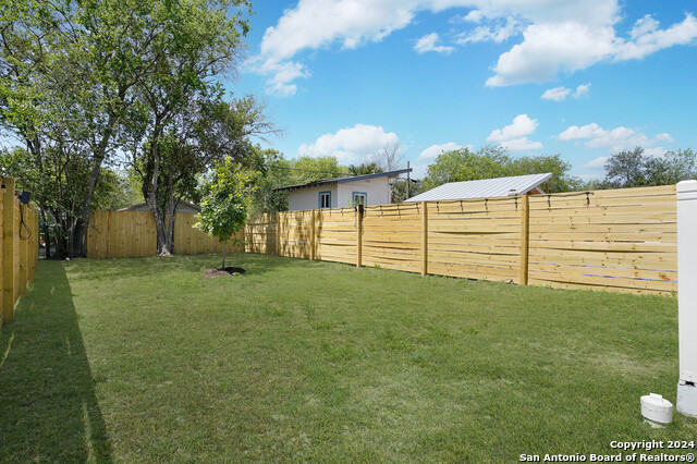 244 Porter St Property Photo 24