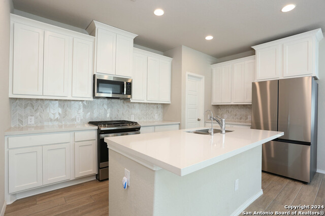 2615 Barkey Spgs Property Photo 9