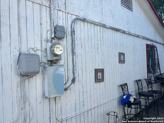 237 Juanita Ave Property Photo 3