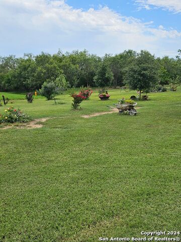 694 Las Palomas Property Photo 4