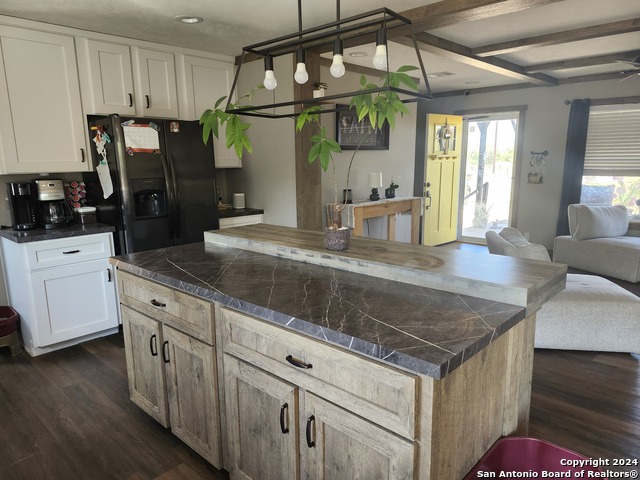 694 Las Palomas Property Photo 6