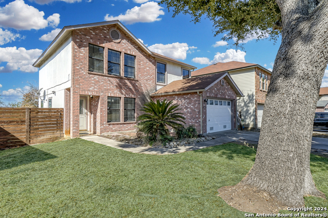 8103 Emerald Elm Property Photo