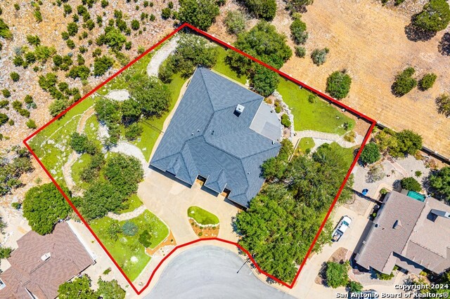 2029 Crown Ridge Property Photo 4