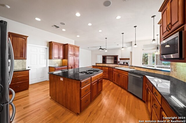 2029 Crown Ridge Property Photo 20