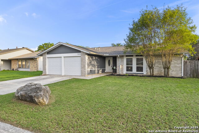 7022 Spring Leaf Property Photo 1