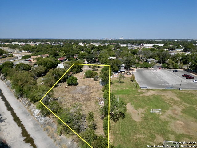158 W Harding Blvd Property Photo 10