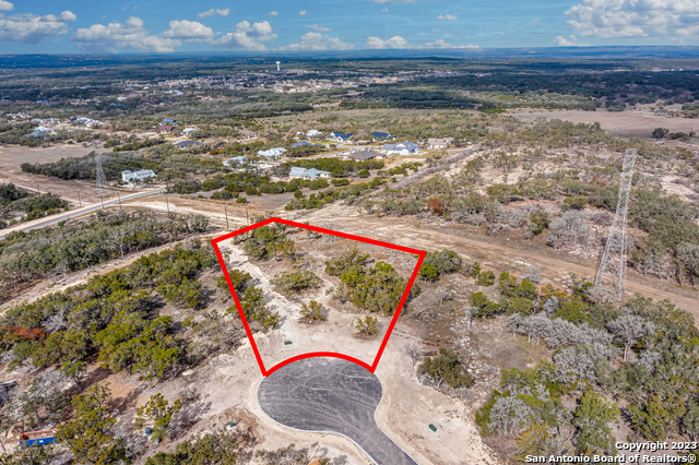 692 Travis Forest Property Photo 1