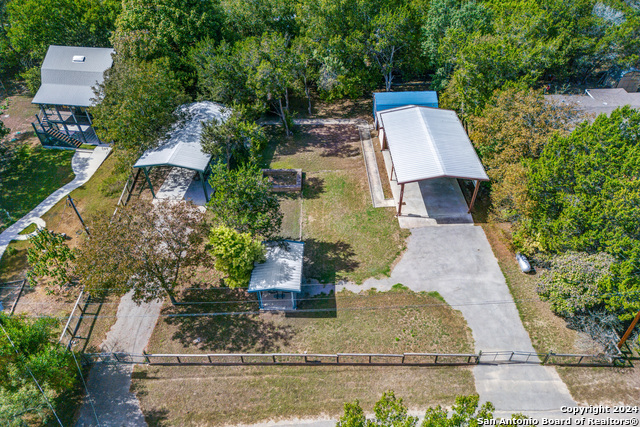 105 & 107 Wagonwheel Cir Property Photo 12