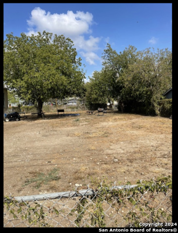 543 Westfall Ave Property Photo 4