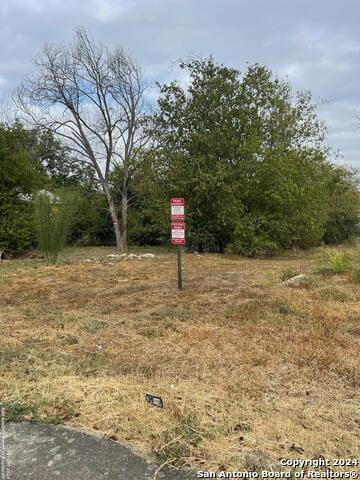 215 Anderson Ave Property Photo 8