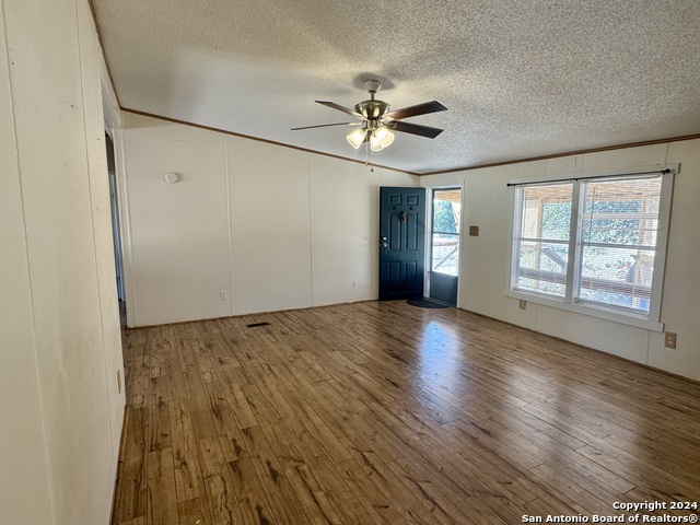 320 Sky Harbor Property Photo 11