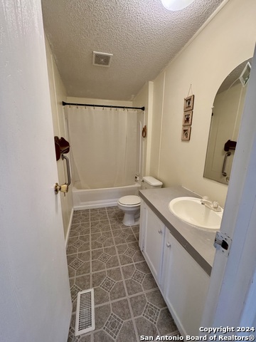 320 Sky Harbor Property Photo 16