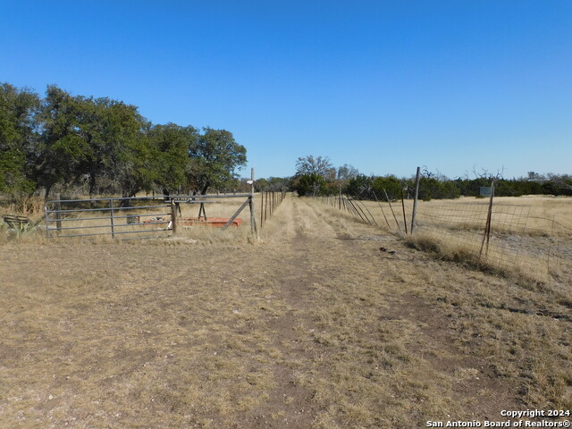 320 Sky Harbor Property Photo 22