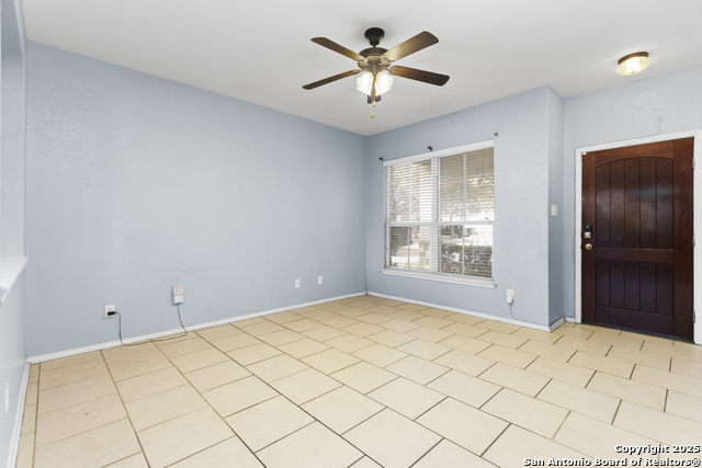 6834 Civilian Property Photo 10