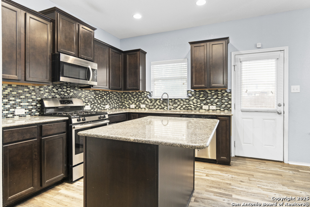 6834 Civilian Property Photo 13