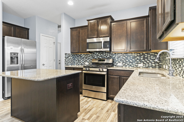 6834 Civilian Property Photo 15