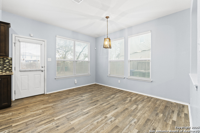 6834 Civilian Property Photo 16