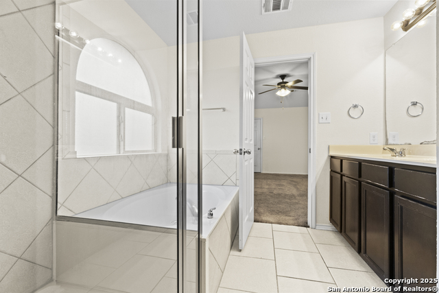6834 Civilian Property Photo 23