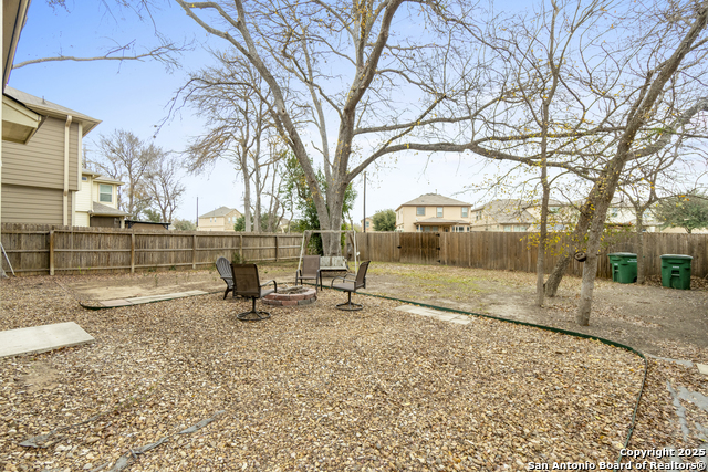 6834 Civilian Property Photo 29