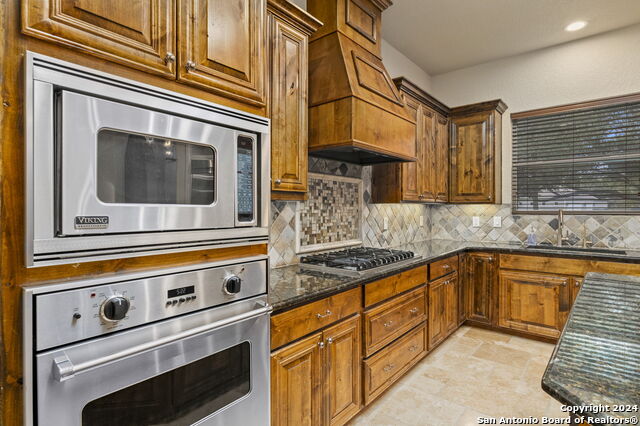 8415 Wild Wind Park Property Photo 16