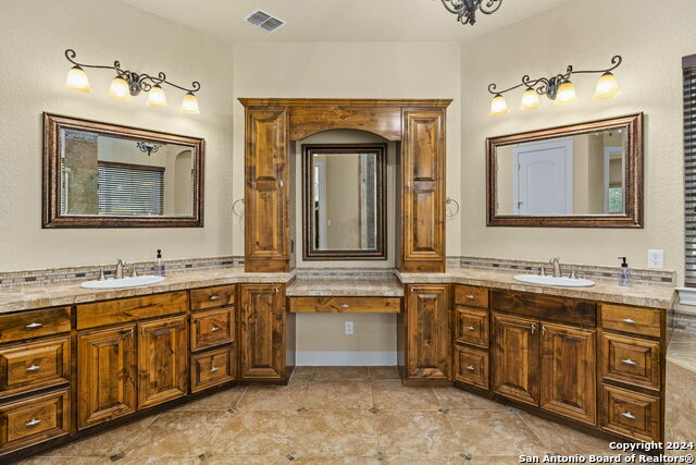 8415 Wild Wind Park Property Photo 25