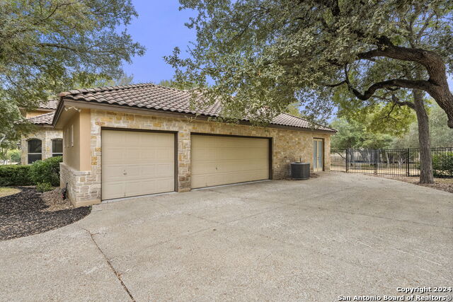 8415 Wild Wind Park Property Photo 31
