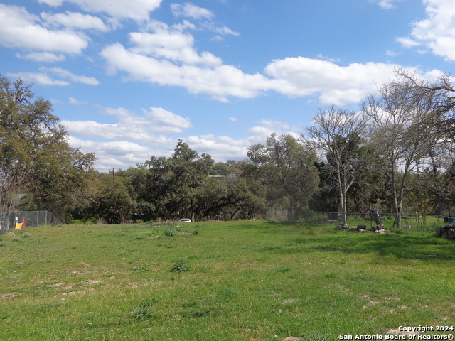 1011 Canyon Springs Dr Property Photo 4