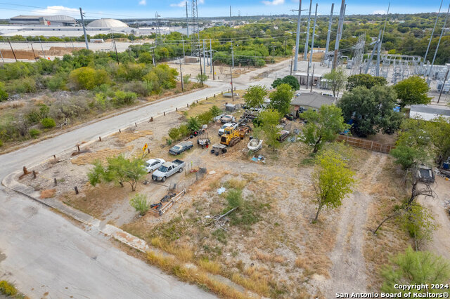 6004 Rotary Property Photo 3
