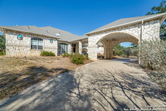 135 COUNTY ROAD 7727 Property Photo 1