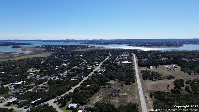 2331 Potters Creek Property Photo 4