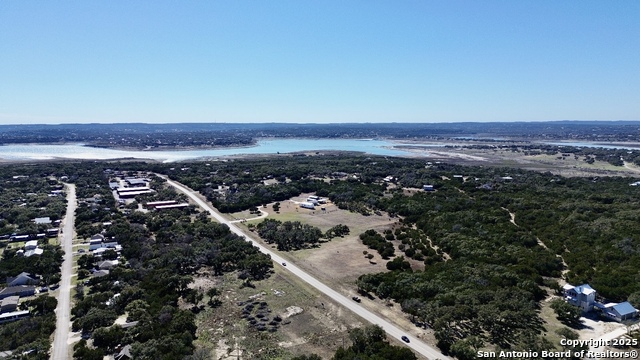 2331 Potters Creek Property Photo 5