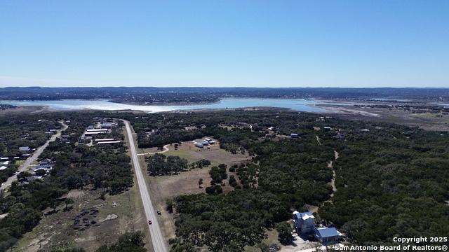 2331 Potters Creek Property Photo 8