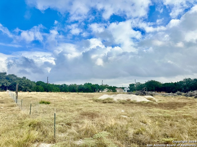 2331 Potters Creek Property Photo 18
