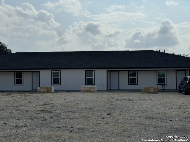 1006 County Road 4516 Property Photo 3