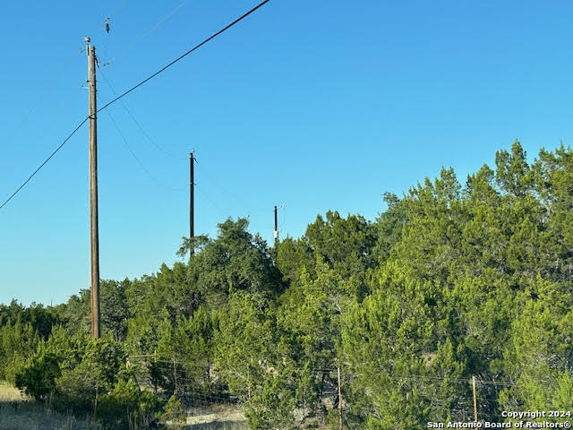 915 Overland Stage Rd Property Photo 9