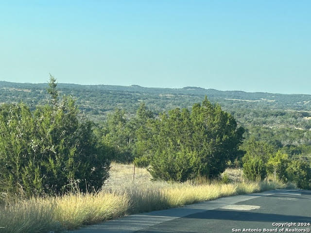 915 Overland Stage Rd Property Photo 11