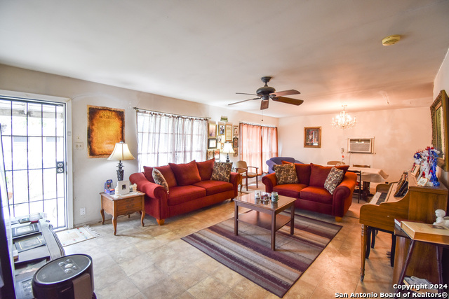 331 W Formosa Blvd Property Photo 2