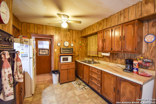331 W Formosa Blvd Property Photo 5