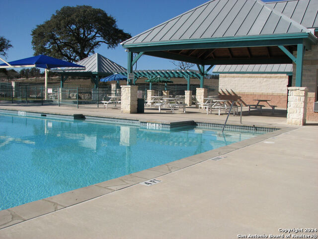 288 River Cliff Pl Property Photo 11