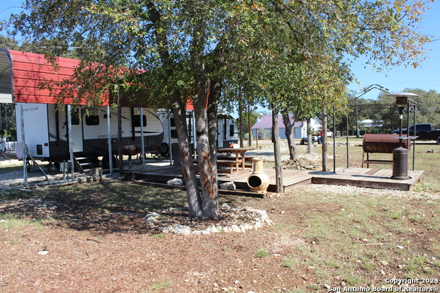 392 Private Road 1512 Property Photo 7