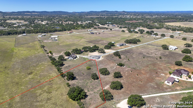 732 Salt Grass Trail Property Photo 3