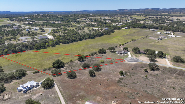 732 Salt Grass Trail Property Photo 4