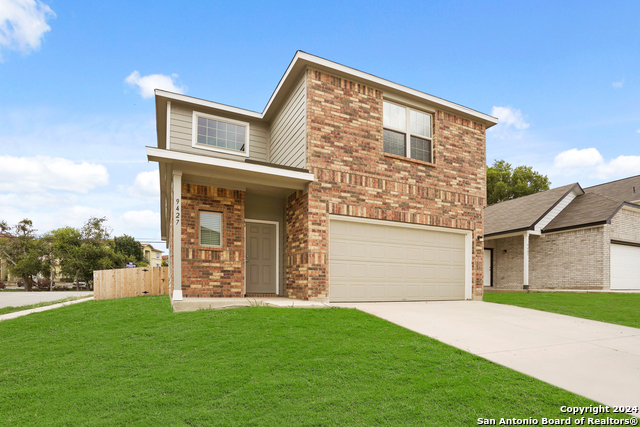 9427 Graze Land Drive Property Photo 2