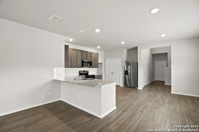9427 Graze Land Drive Property Photo 4