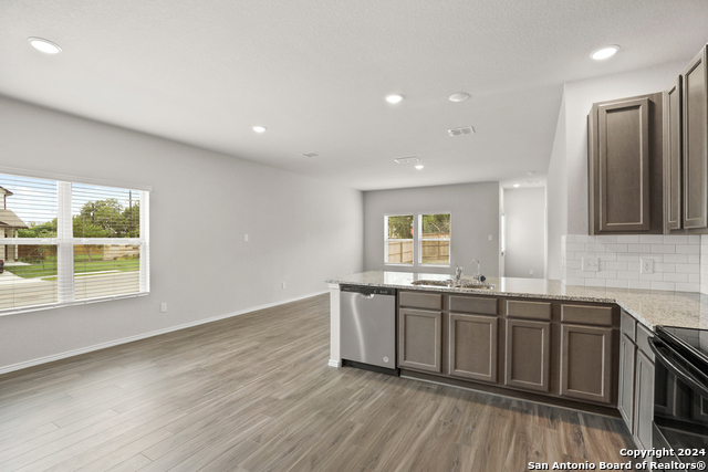 9427 Graze Land Drive Property Photo 5