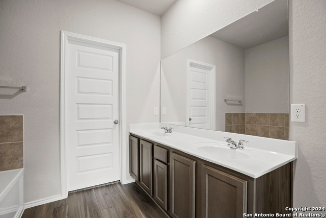 9427 Graze Land Drive Property Photo 11