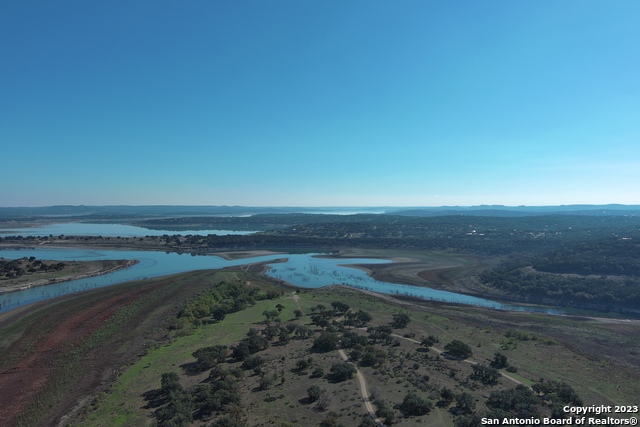 1117 Cordova Bend Property Photo 2