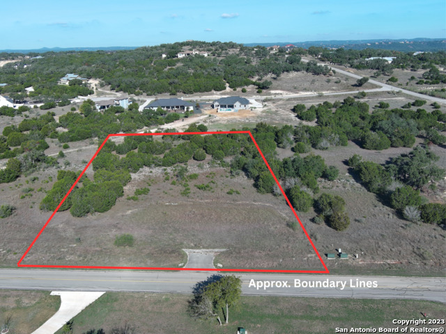 1117 Cordova Bend Property Photo 4