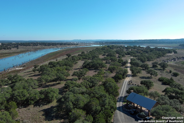 1117 Cordova Bend Property Photo 10