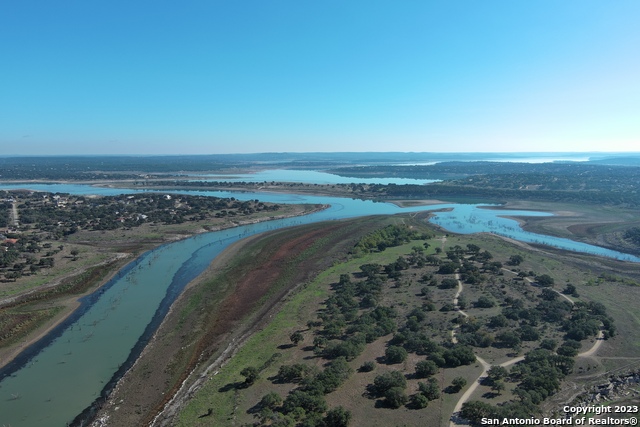 1117 Cordova Bend Property Photo 12